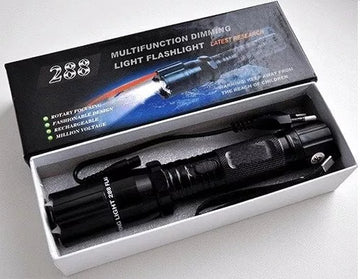 Linterna Taser  - Linterna de alta potencia con taser incluido para defensa personal